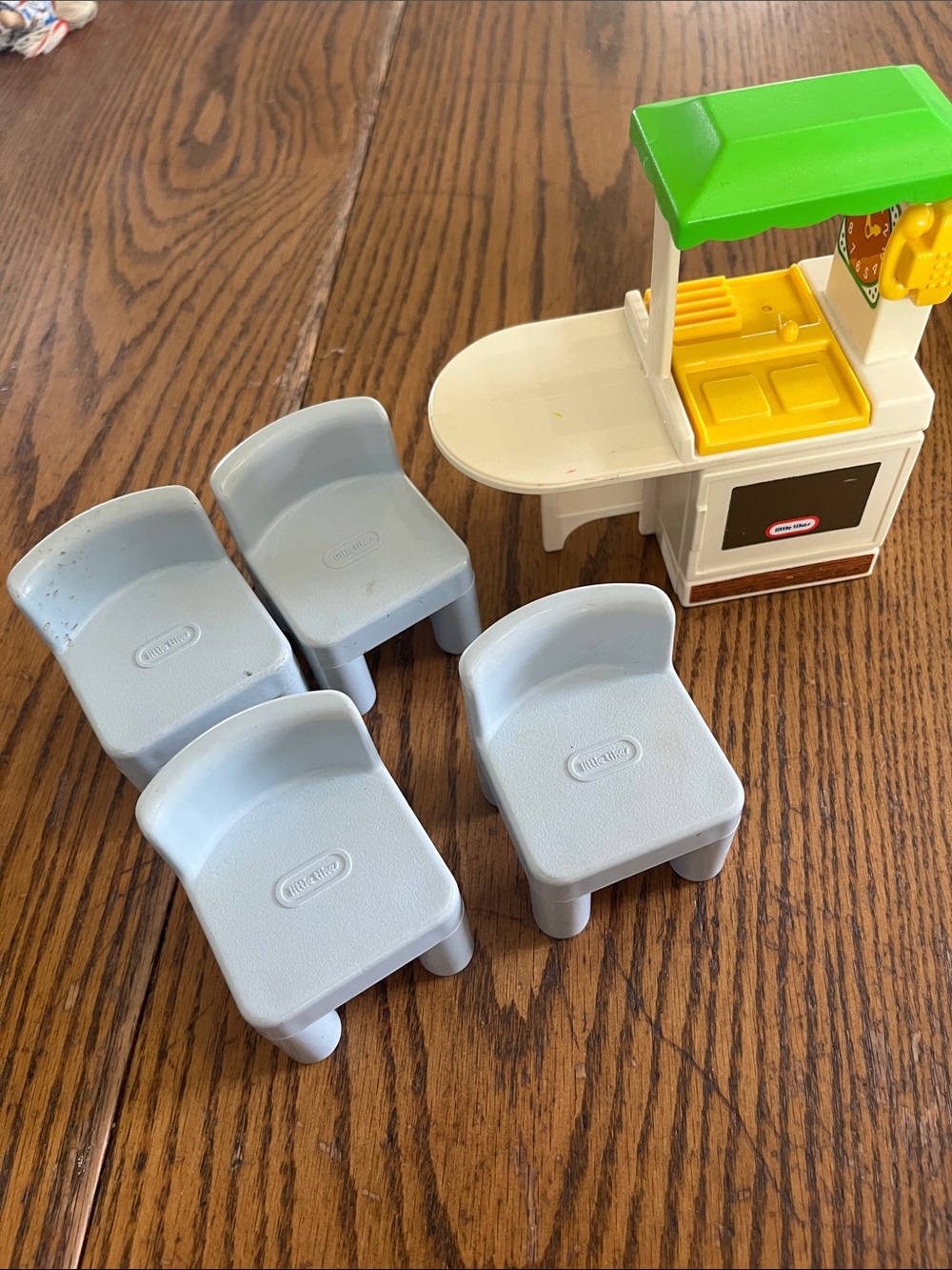 Vintage little tikes Light Blue Plastic Chairs & Play Kitchen Set - Kids Toys
